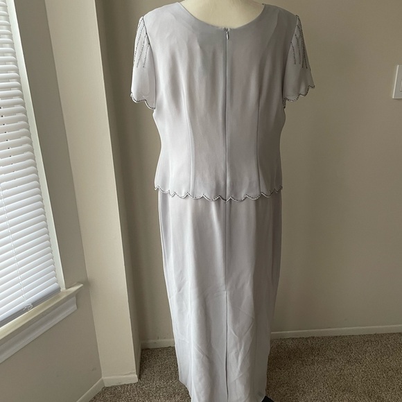 R & M Richards Embellished Beaded Midi Gown Size 14p Mother Of The Bride Dress - Picture 8 of 12